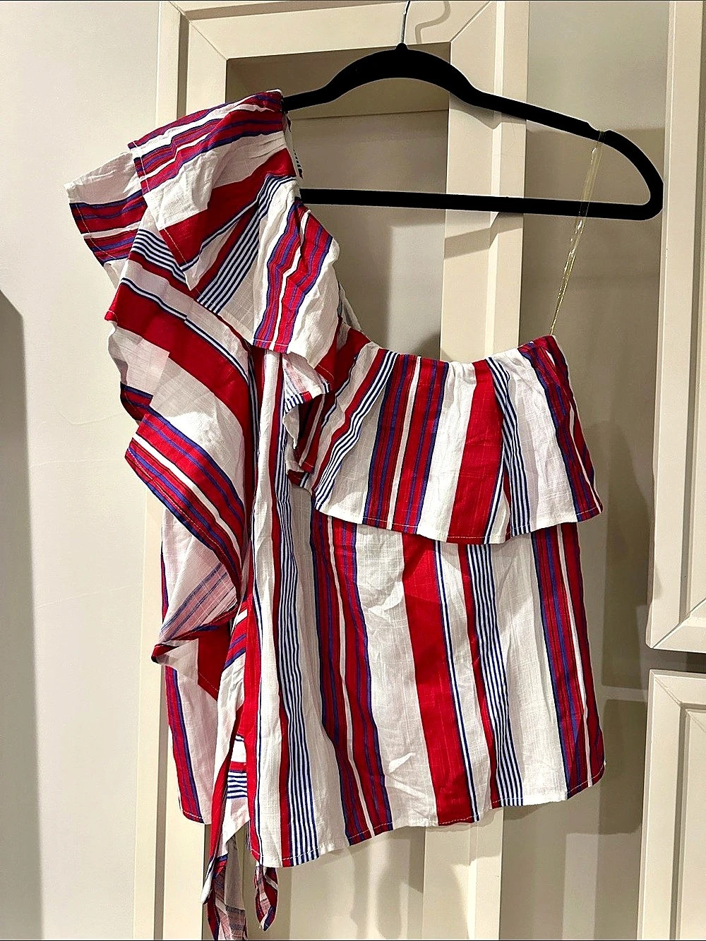 DO+BE Blake Stripe Off Shoulder Top Striped Off-Shoulder Top in Red & White Size